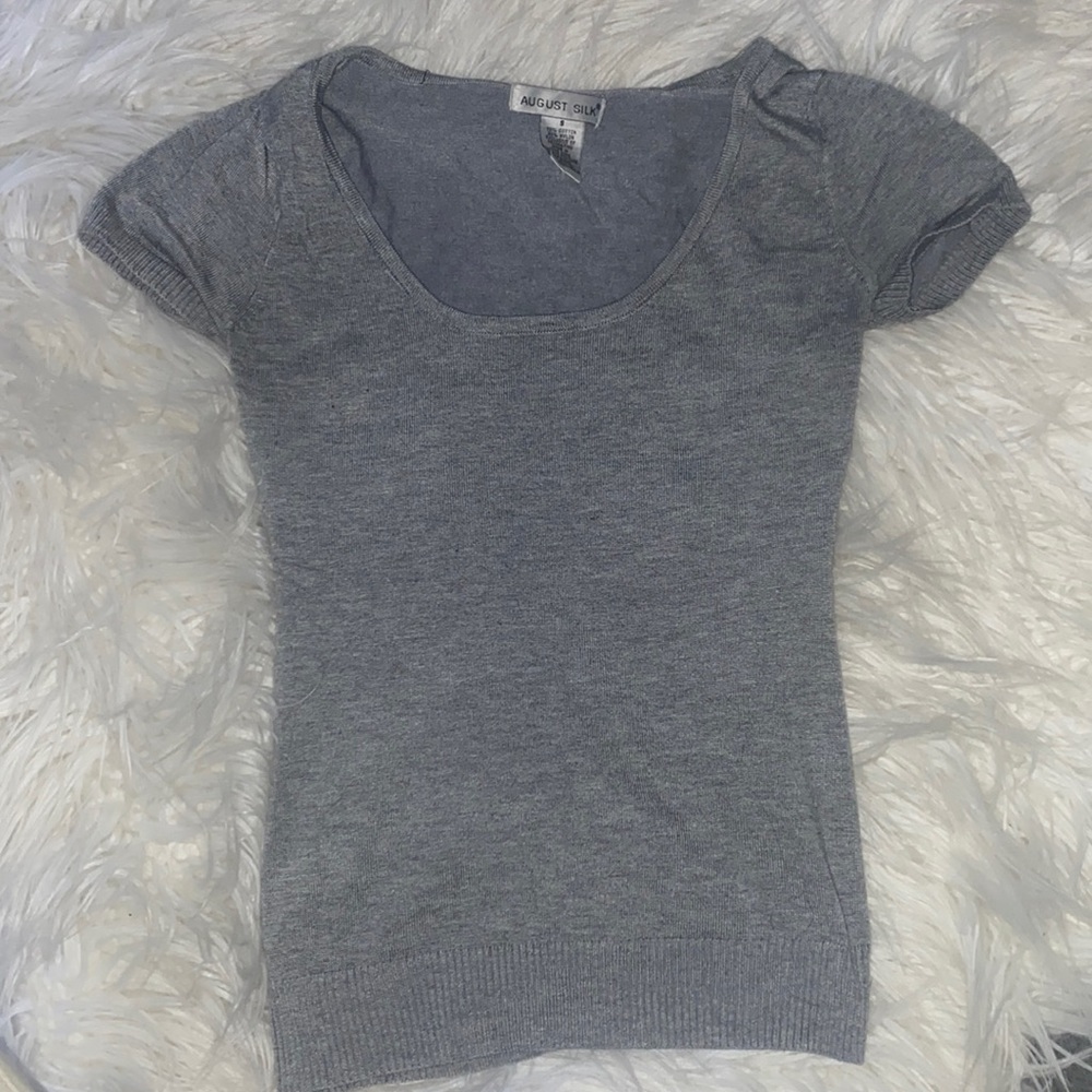 Gray short sleeve cotton top